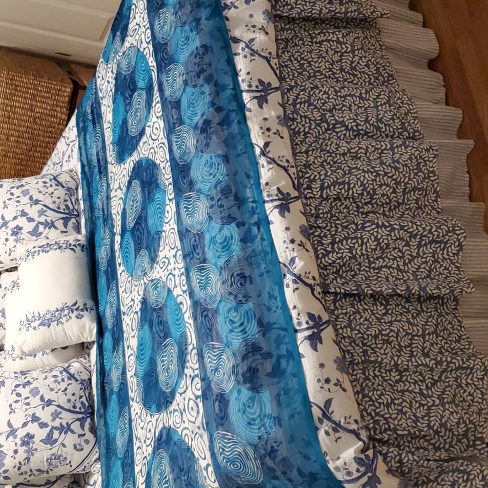 CURATED BY RUA'H KIBRIYA:  Blue-Green/White/Black Chiffon Statement Scarf EUC
